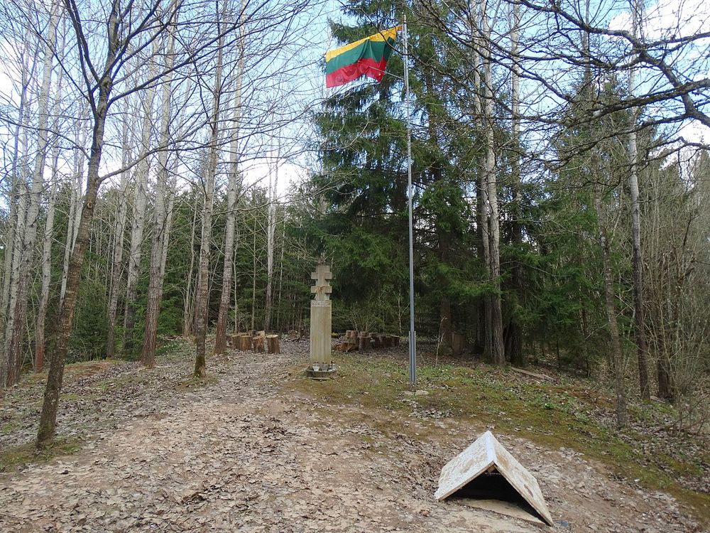 Daugėliškių miško bunkerio pažintinis takas