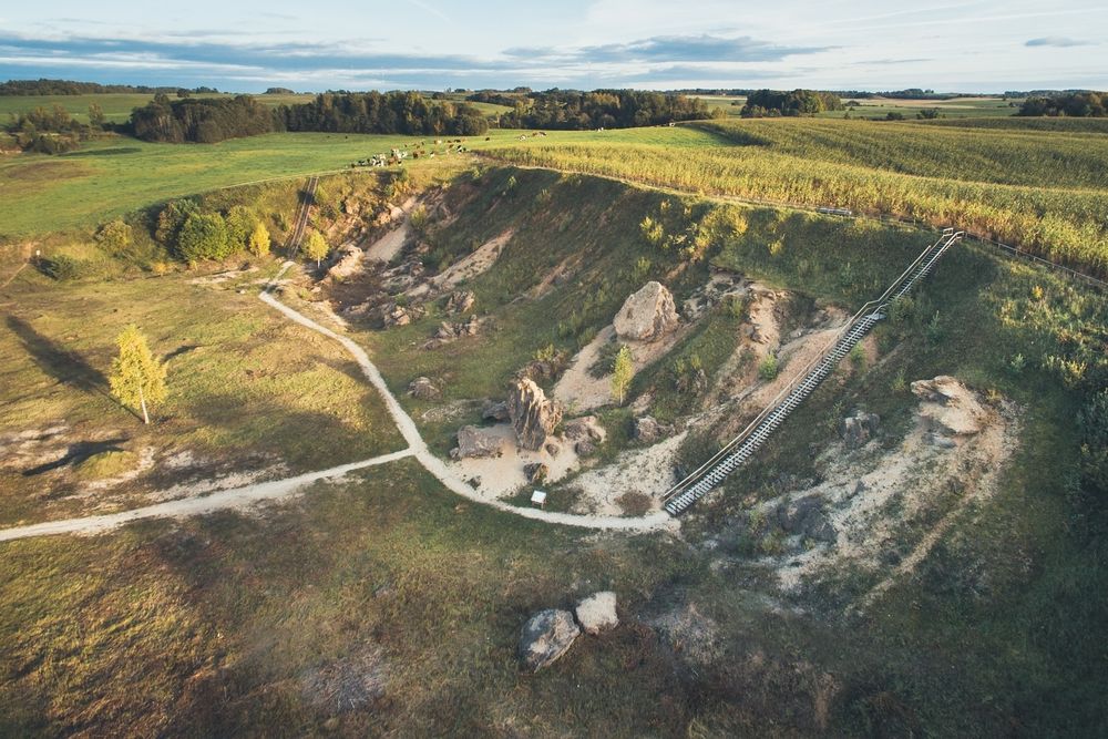 Šeimyniškių atodanga su konglomerato uola #3
